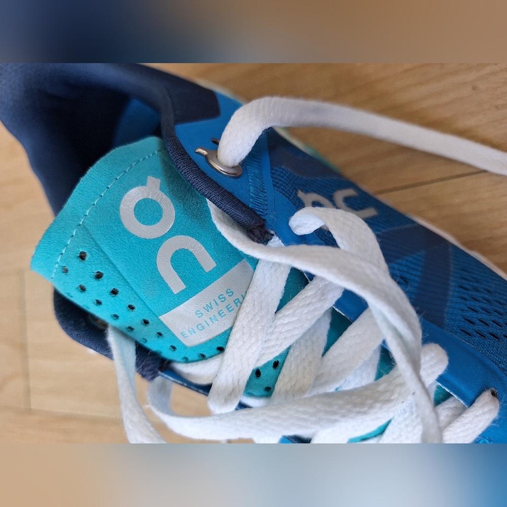 On Cloud Woman Size 7 Cloudflow Malibu Curacao Blue Running Shoes - Picture 12 of 14